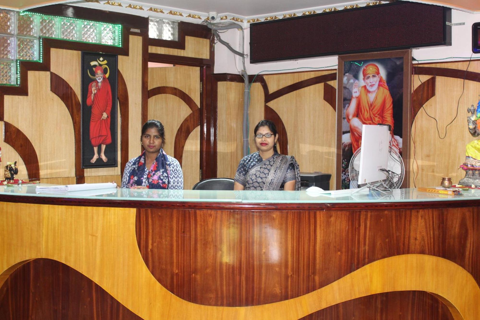 Gokul Plaza Hotel Bhubaneswar Exterior foto